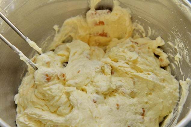 Eine Sünde: Banana Pudding Ice Cream mit Peanut Butter Swirls