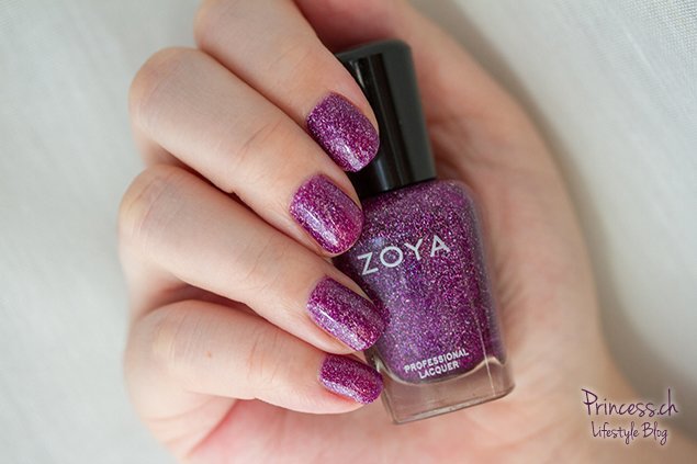 Zoya Aurora