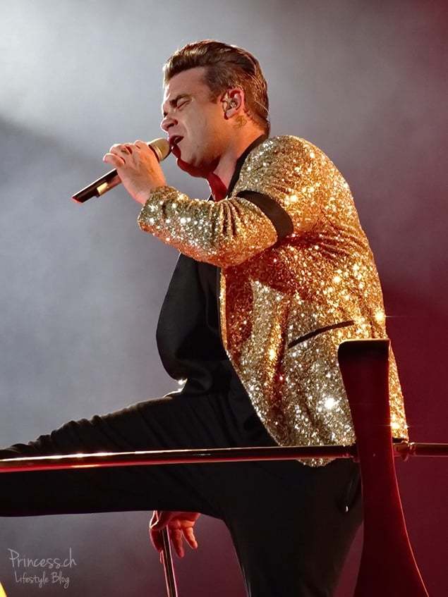 Robbie Williams in Zürich, Take the Crown