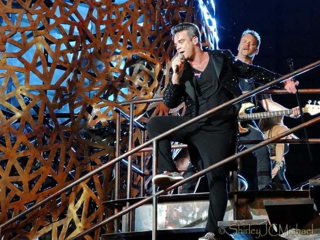 Robbie Williams in Zürich, Take the Crown