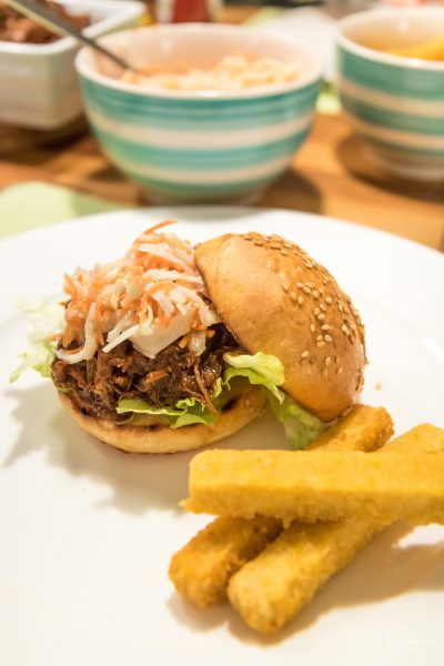 Rezept: Pulled Beef Burger mit Apple-Coleslaw