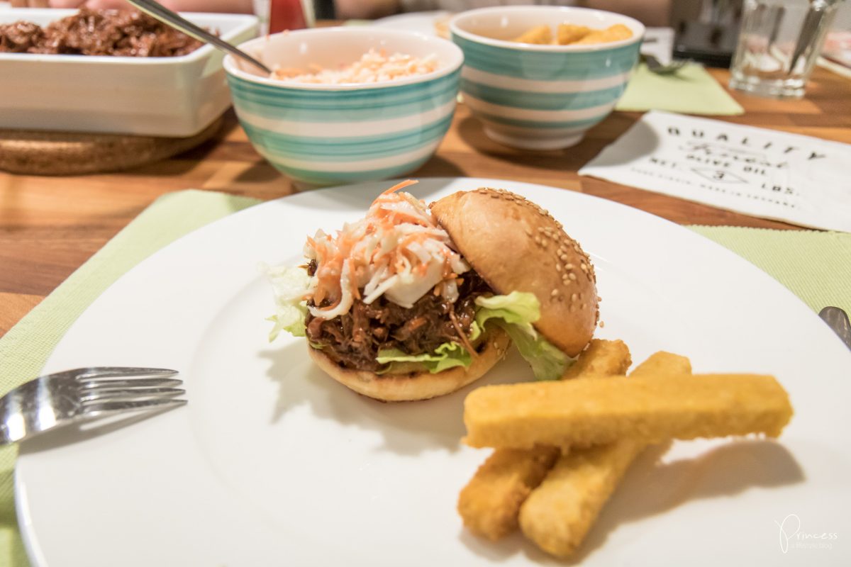 Rezept: Pulled Beef Burger mit Apple-Coleslaw