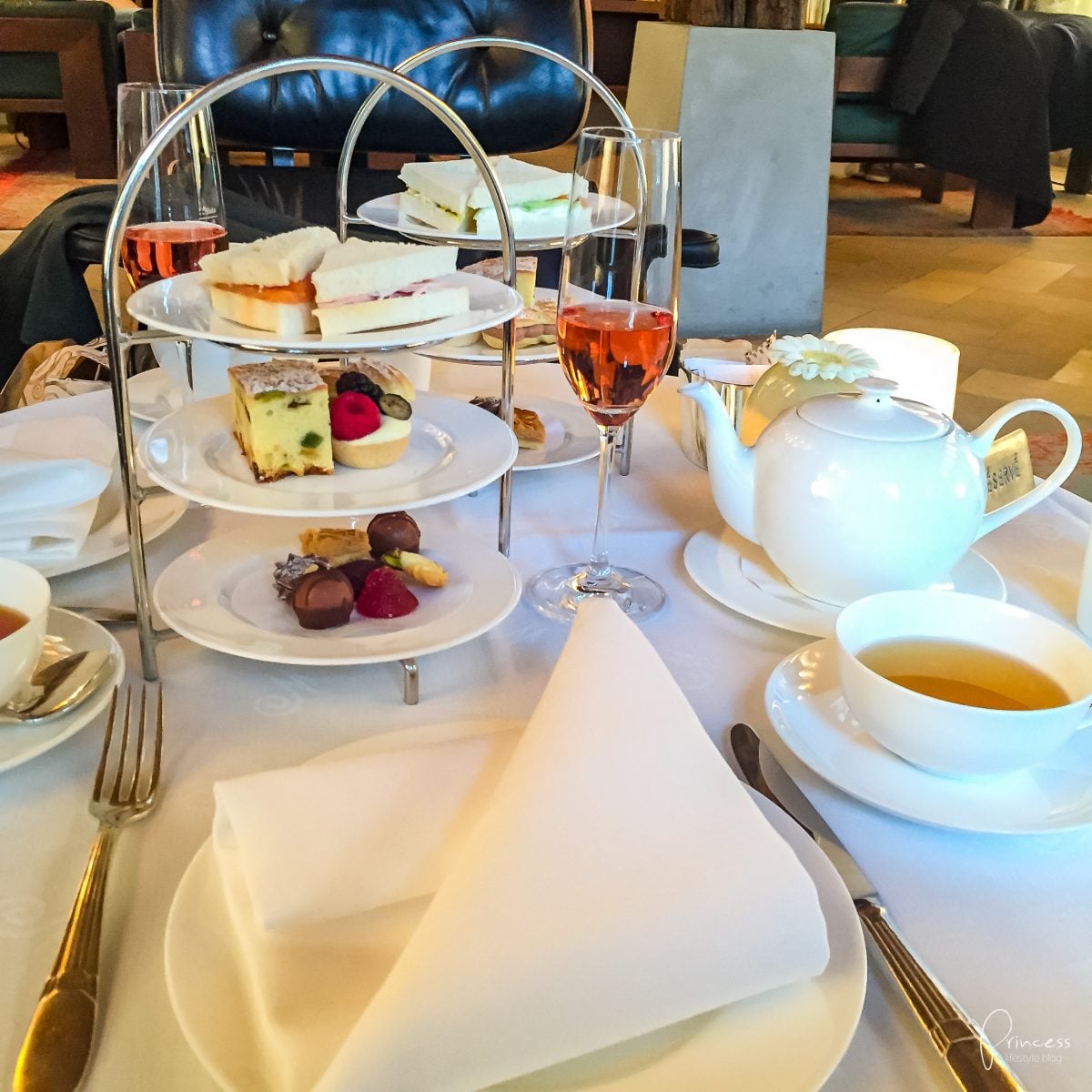 Afternoon Tea in Zürich 2021/22