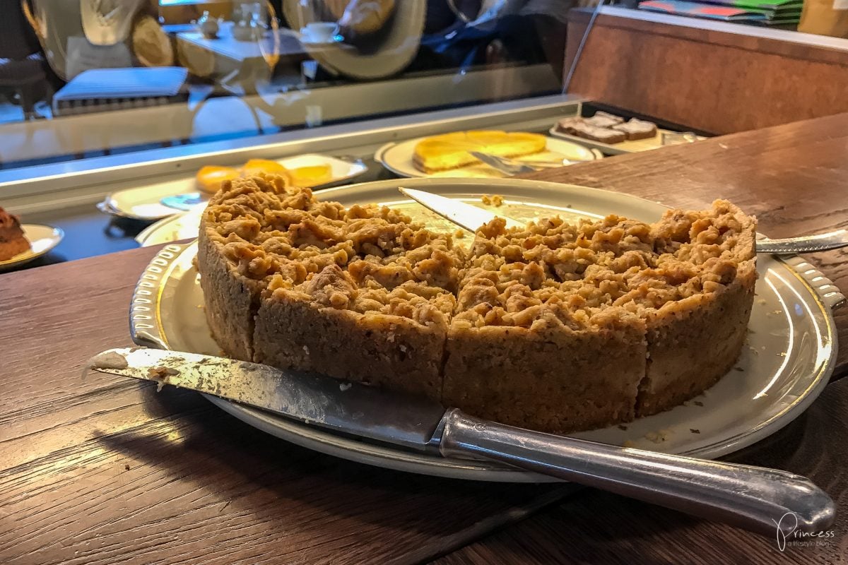 Cafés in Bern: Café Apfelgold mit selbstgemachten Kuchen