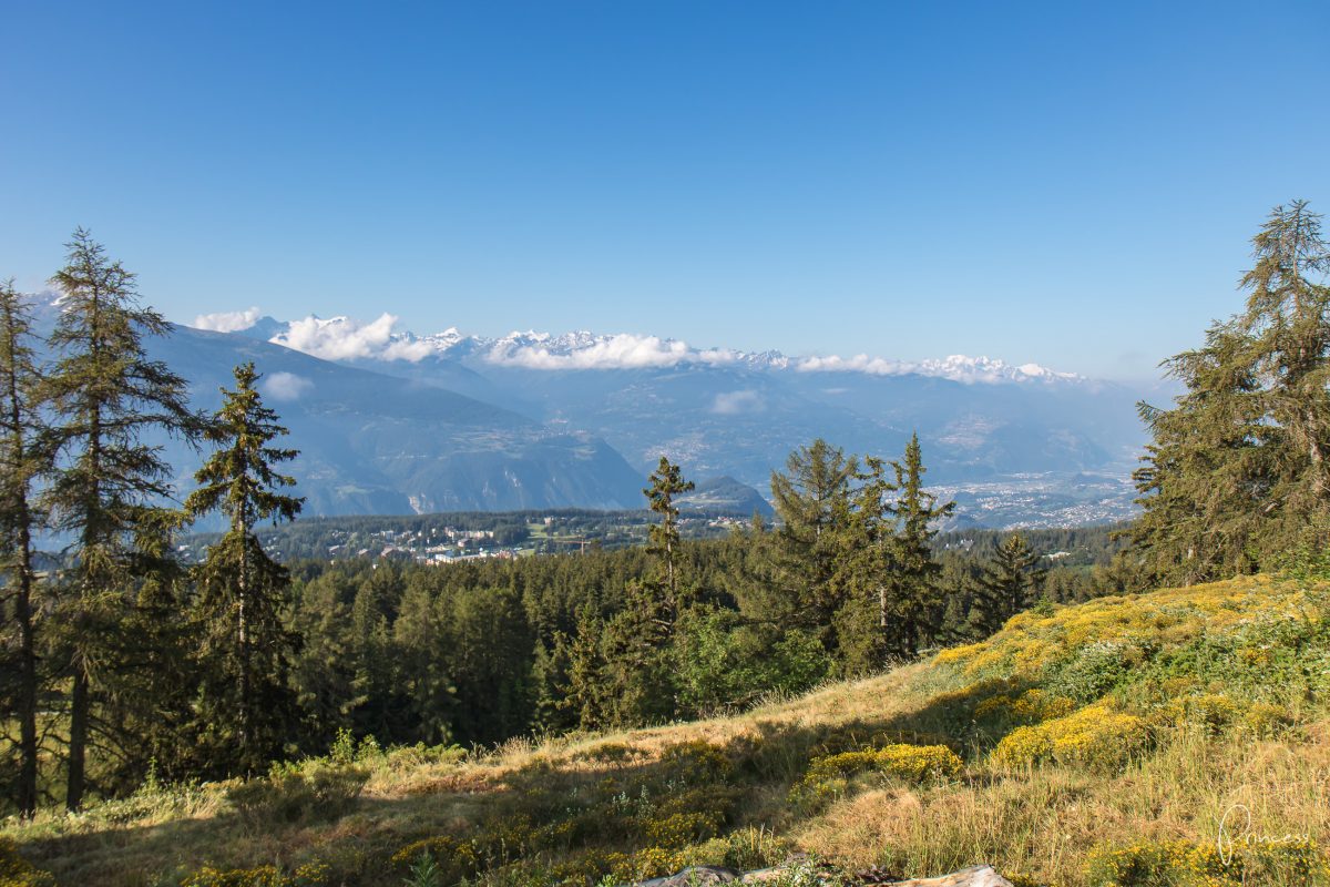 Übernachten auf der Alp im Cube365 - Wallis, Crans Montana