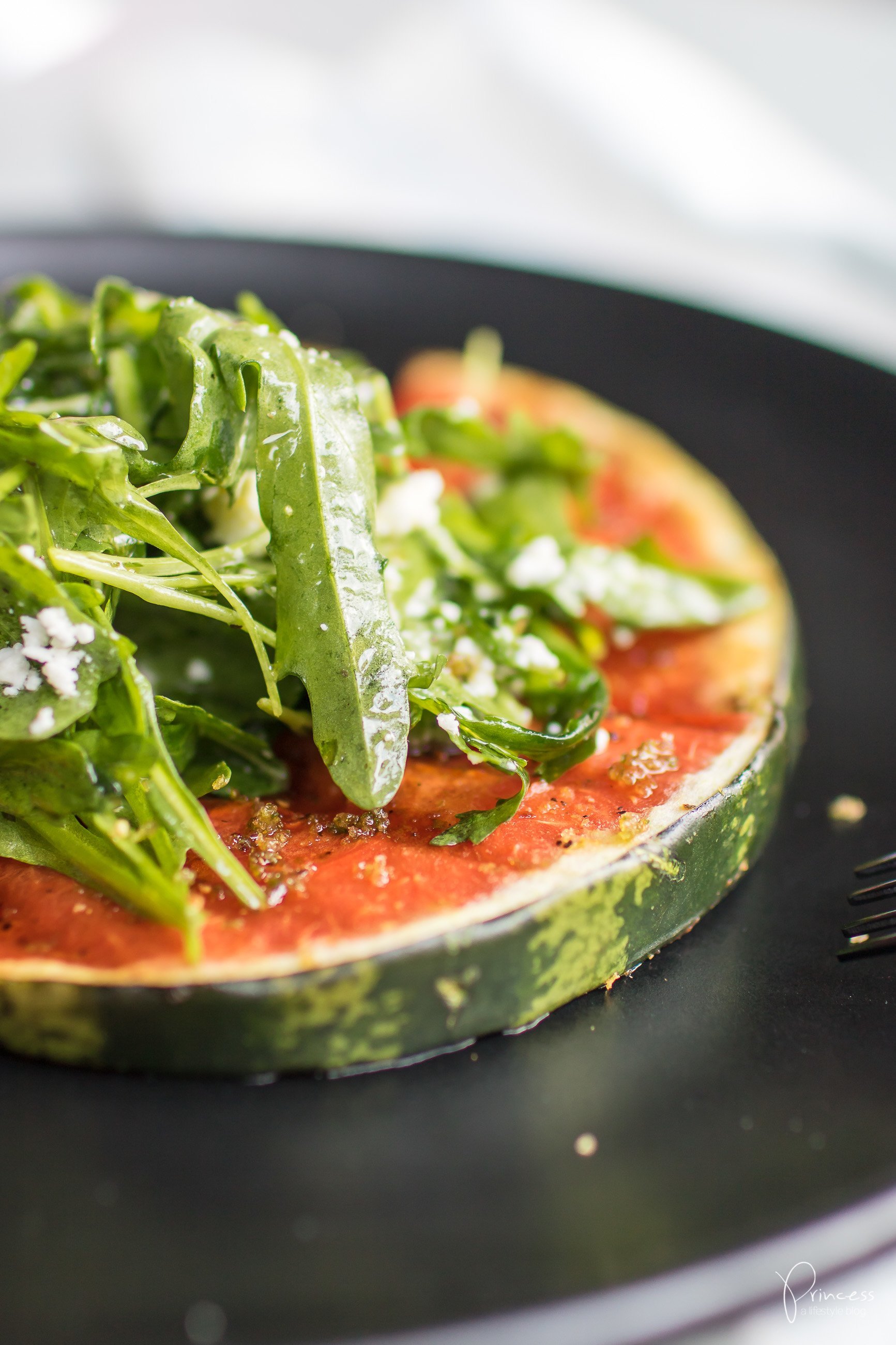 Wassermelone vom Grill mit Feta-Rucola-Salat - super leicht und lecker!