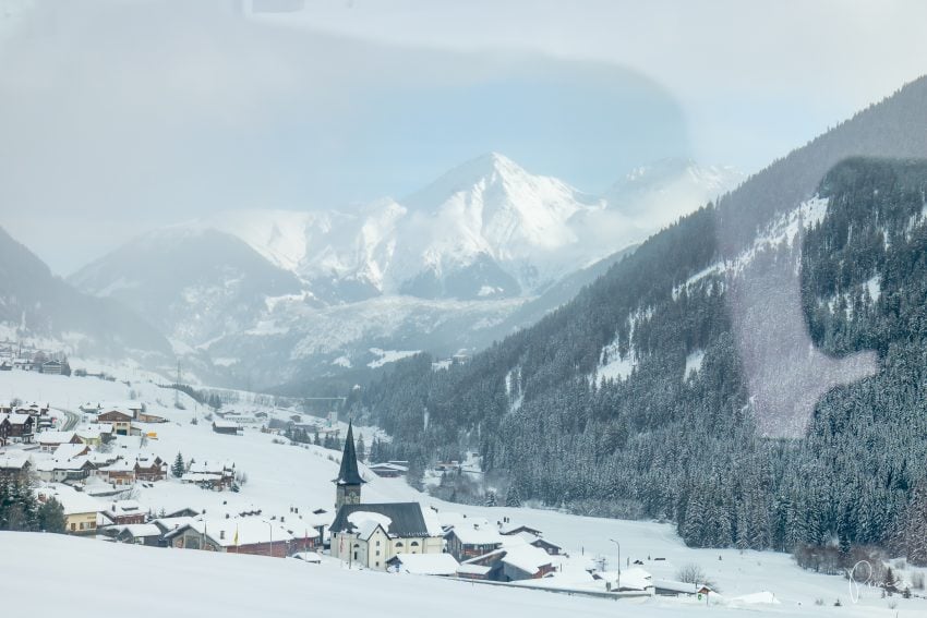 Ausflugsziele Schweiz: Glacier Express - die beste Reisezeit, Route und Angebote