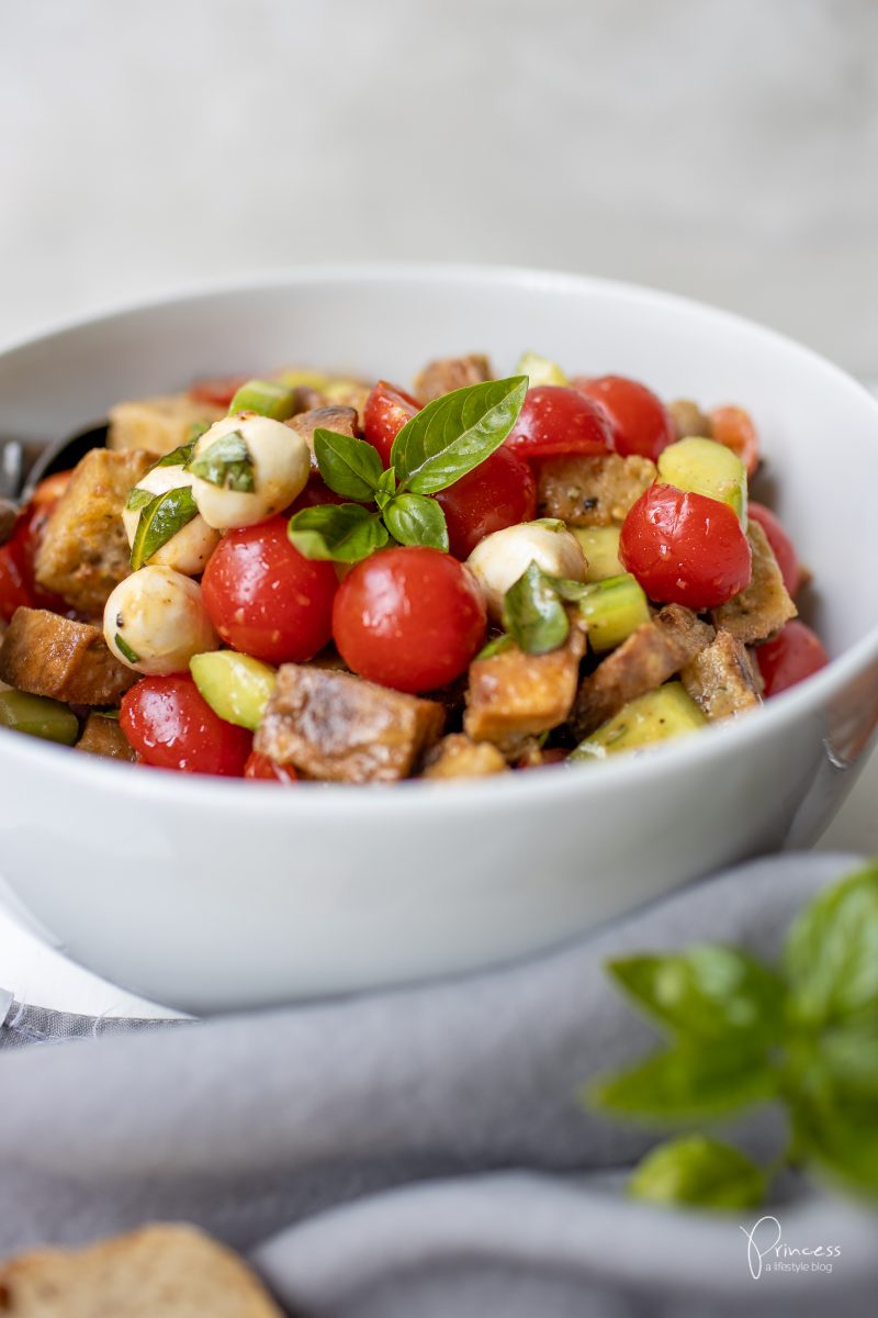 Panzanella oder sommerlicher Brotsalat