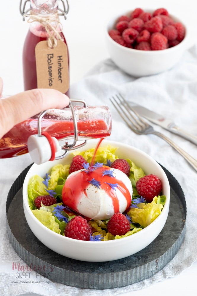 Wassermelonen Feta Salat mit Blaubeeren