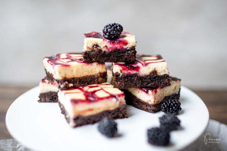 Brombeer Cheesecake Brownies Rezept