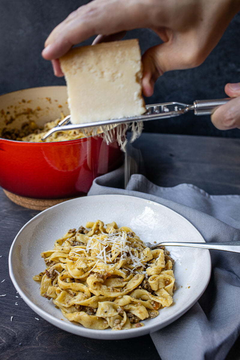 Tagliatelle al ragù bianco