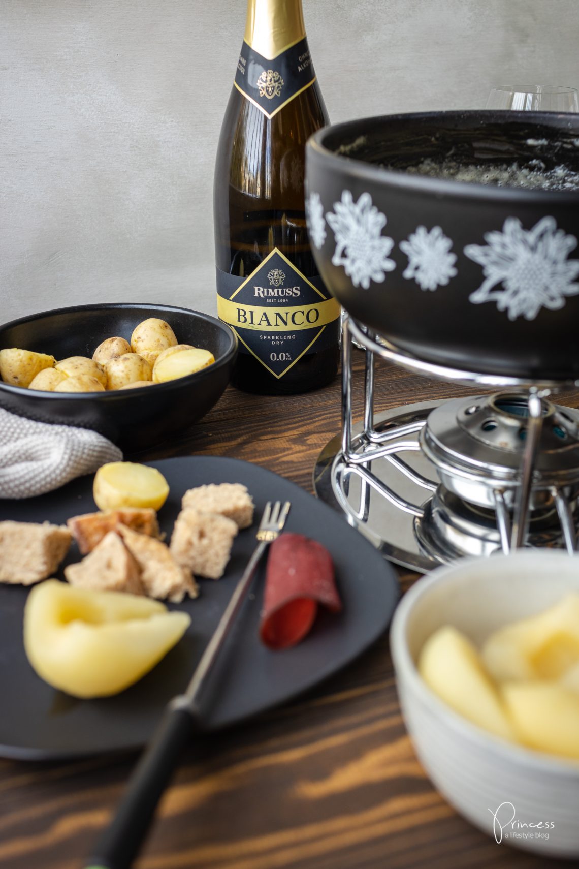 Käsefondue mit alkoholfreiem Secco | princess.ch