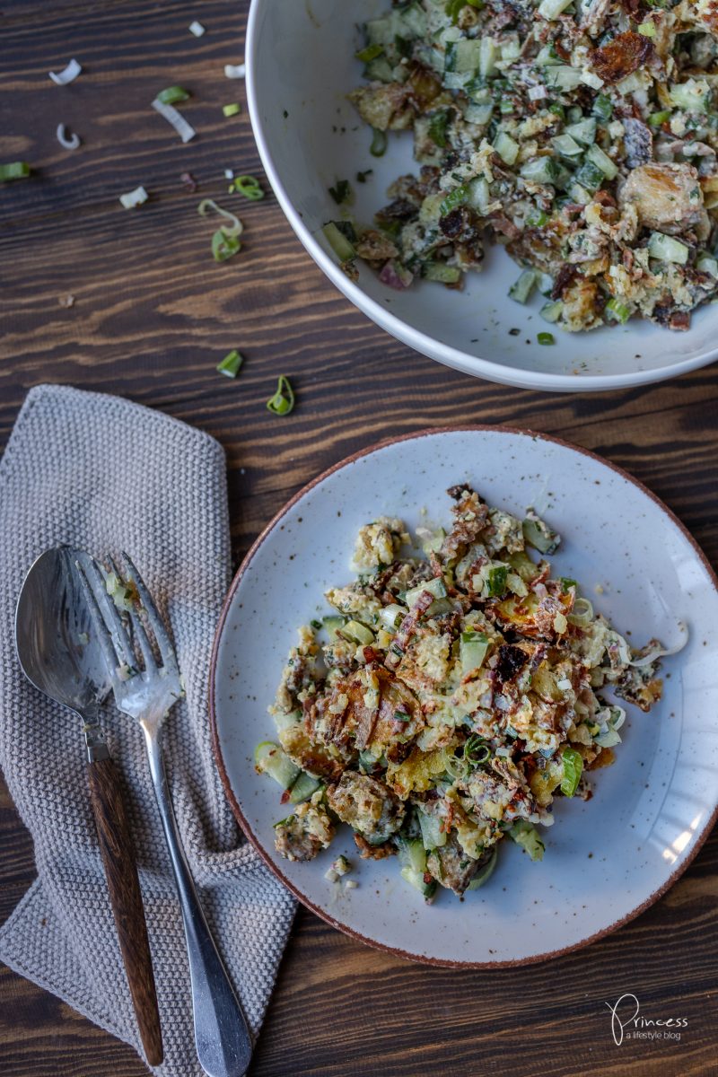 Knuspriger Kartoffelsalat | the viral smashed Potato Salad